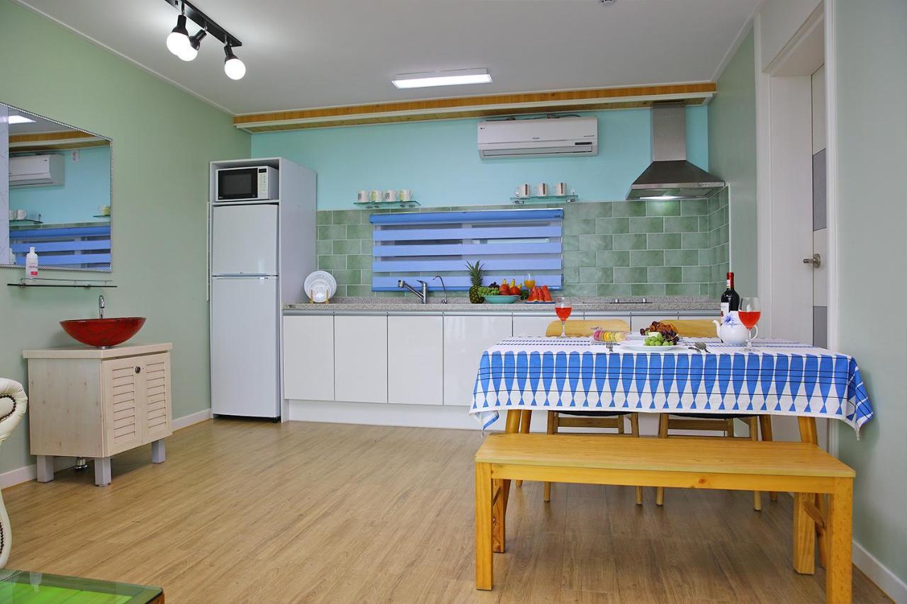 Villa Montmartre Namhae Esterno foto