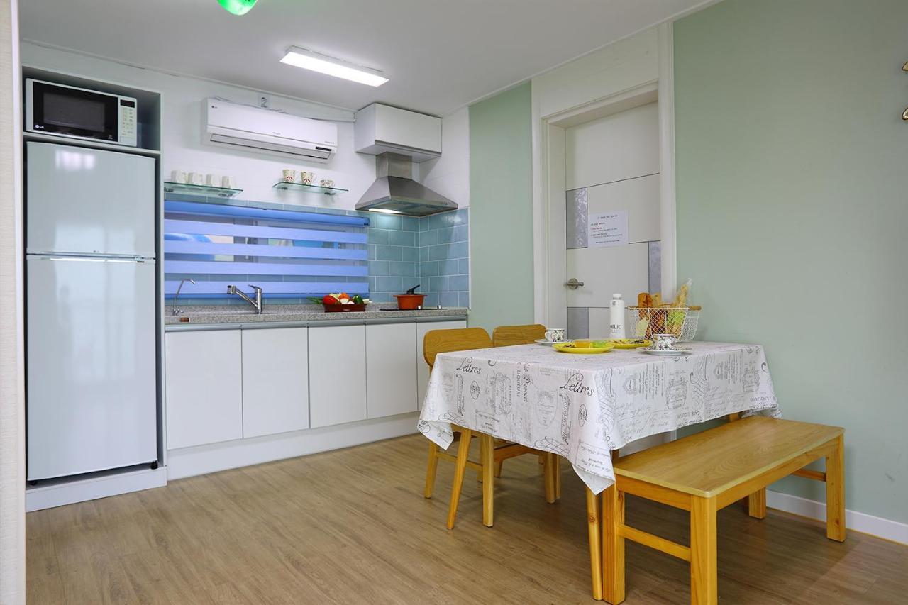 Villa Montmartre Namhae Esterno foto
