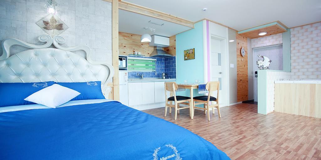 Villa Montmartre Namhae Esterno foto