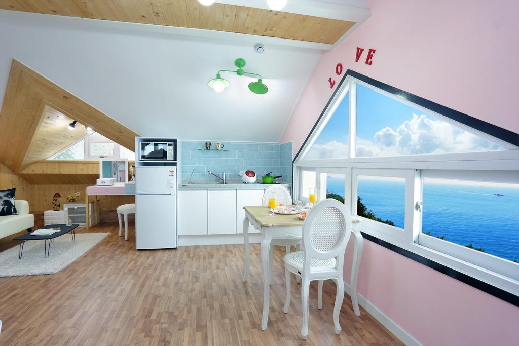 Villa Montmartre Namhae Esterno foto