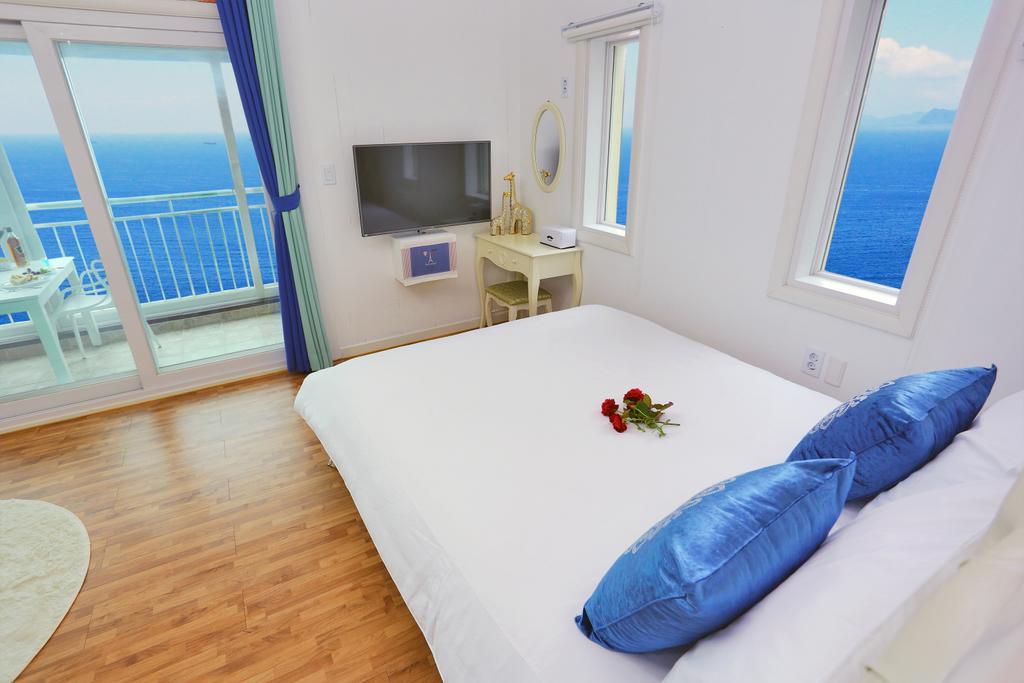 Villa Montmartre Namhae Esterno foto